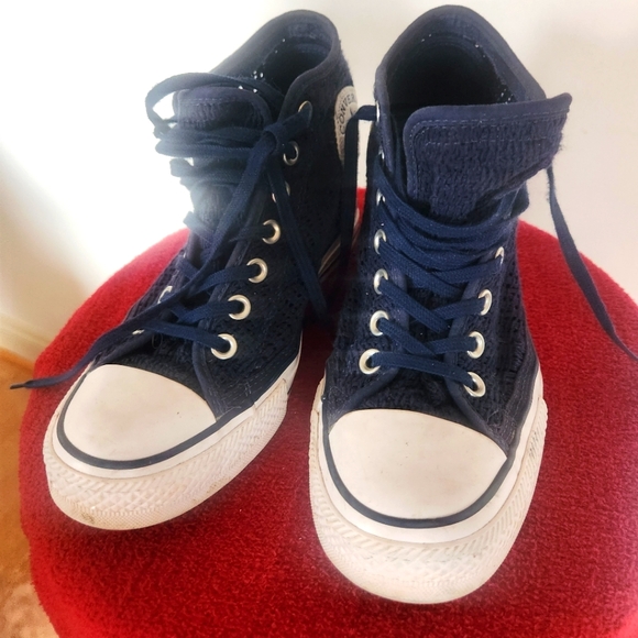 Chuck Taylor All Star Lux Mid Wedges Crochet Blue (RARE) - Picture 3 of 4